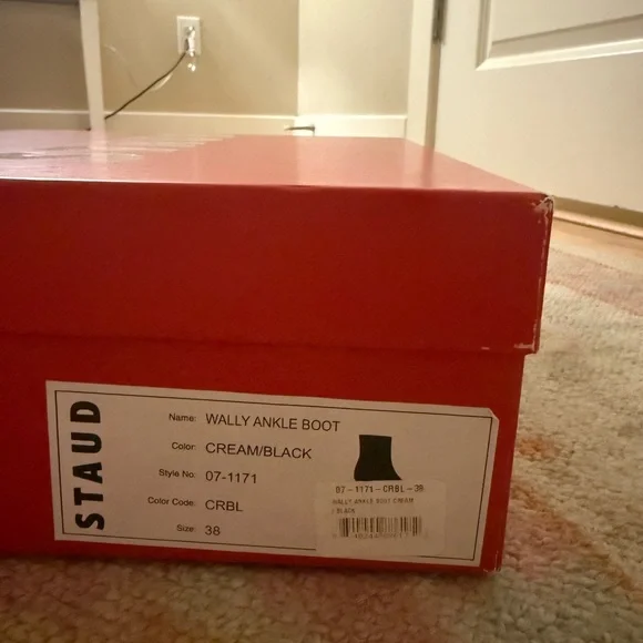 NWT STAUD Two-Tone Ankle Booties - Picture 3 of 7